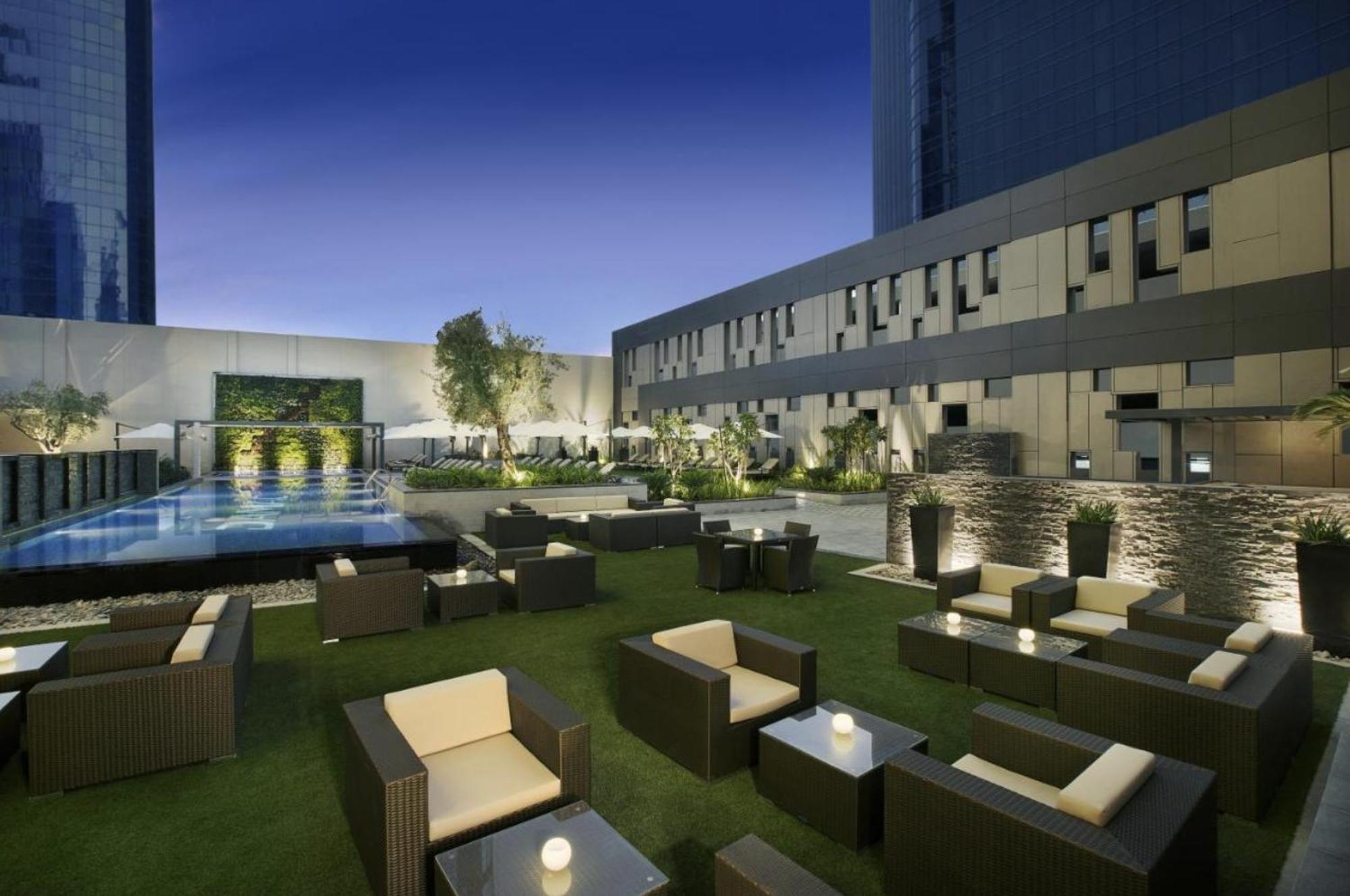Next'House - Downtown Views Host Hostel Dubaj Kültér fotó
